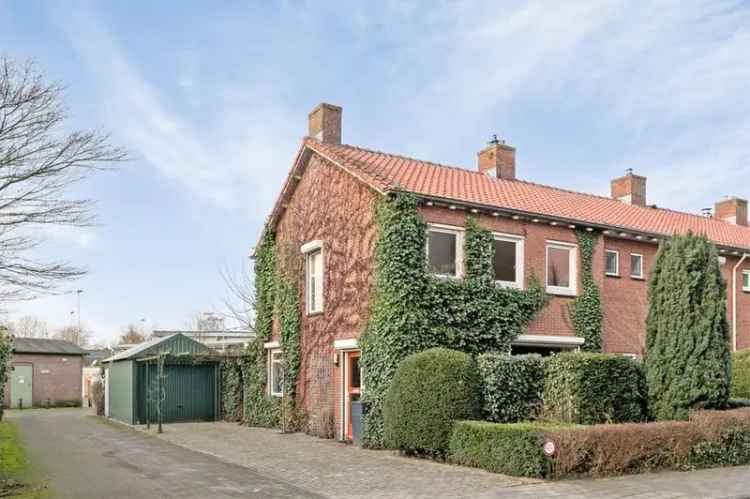 Gerenoveerde woning 4 slaapkamers garage Overstegen