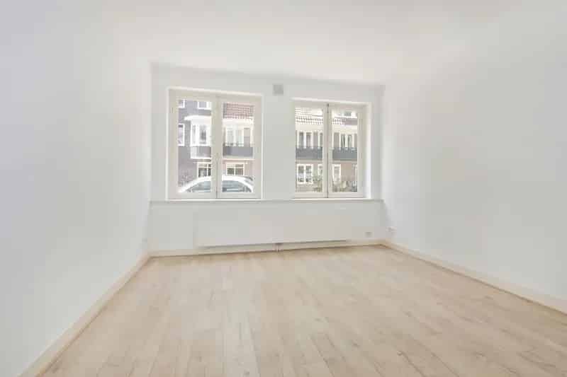 Amsterdam Baarsjes: Tweekamerappartement met Tuin te Koop