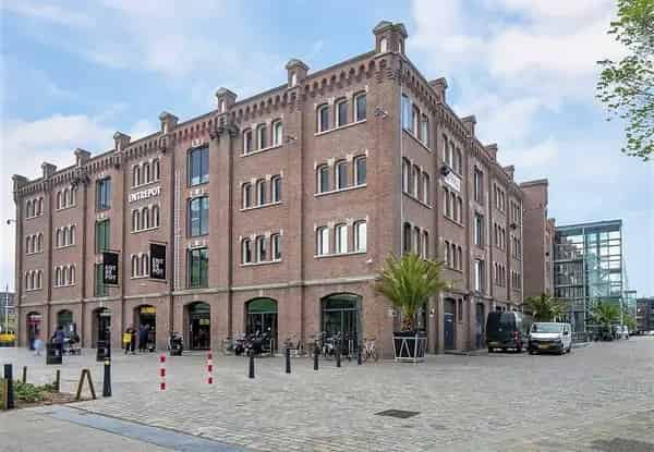 Appartement Handelsplein Rotterdam: Unieke Gemeubileerde Loftwoning