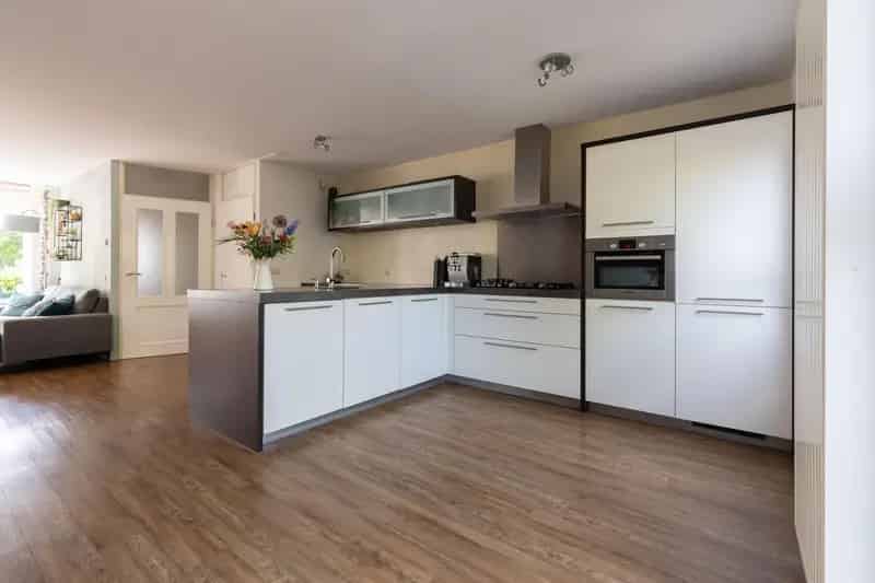 Ruime Tussenwoning 4 Slaapkamers Corlaer