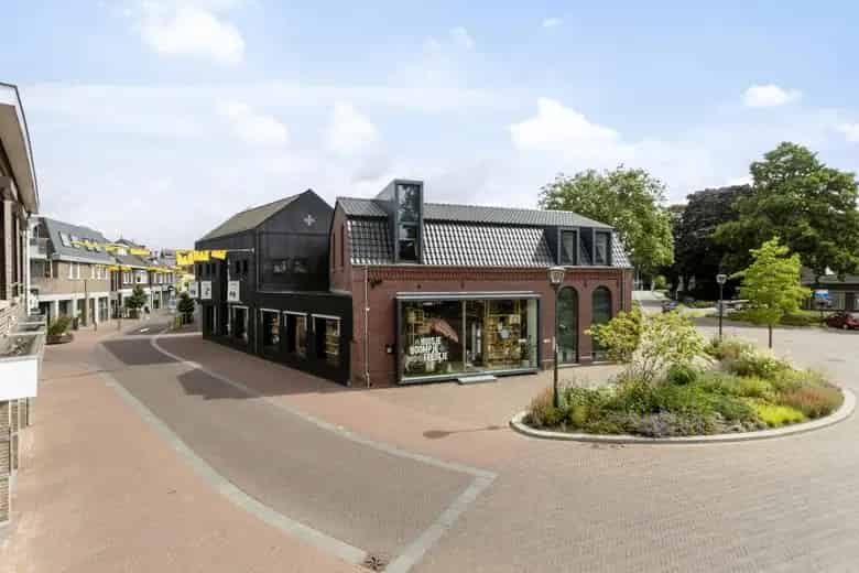 455 m2 Winkelruimte te Koop Horst Centrum