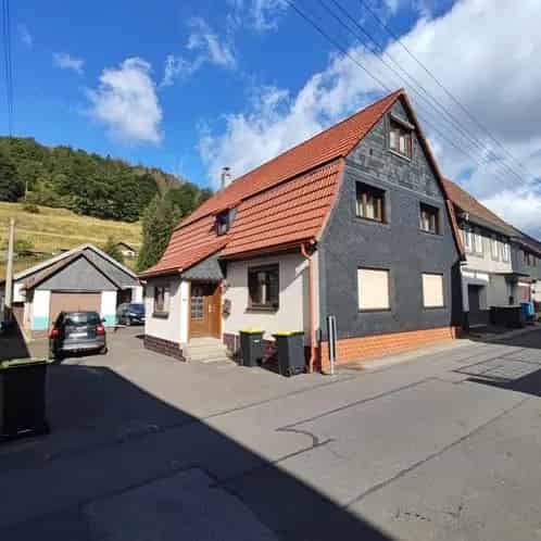 Duurzame 2-Gezinswoning Gießübel: 185m2, Grote Tuin, Schuur & Garage