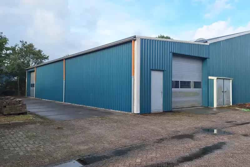 Bedrijfshal Schagen 688m2 Kantoor Kantine Werkplaats