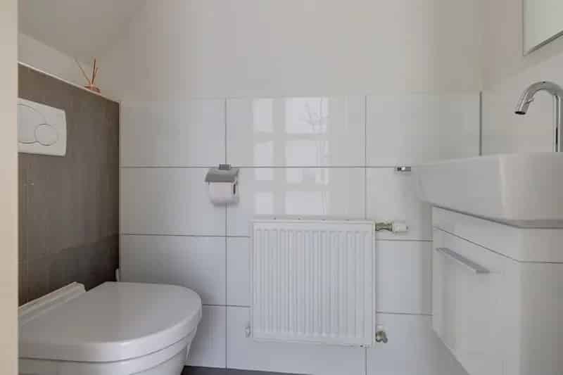 Huis te koop Apeldoorn Sprengenbos: Royale hoekwoning met tuin