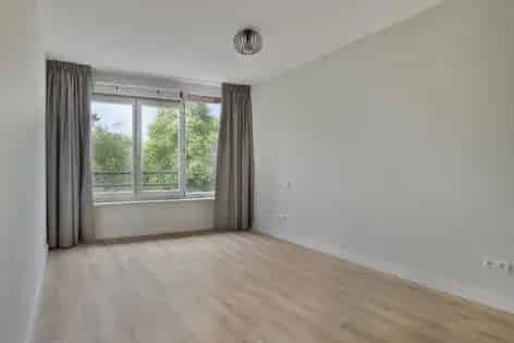 2 Kamer Appartement 85m² Oegstgeest -  Privé parkeerplaats