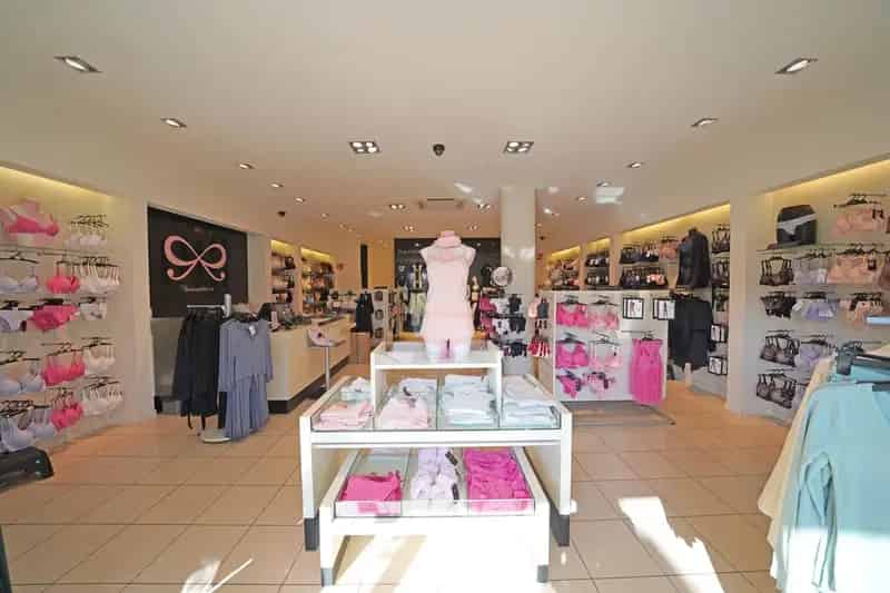 Winkel Almere | Zoek winkels te huur: Globeplein 17 1334 BT Almere 