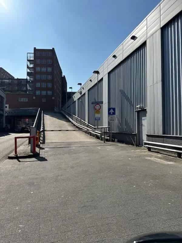 Parkeerplaats te koop Den Haag Laak - Hoog Rendement
