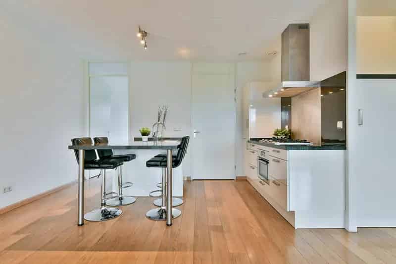 Ruim 3 Kamer Appartement Vijfhuizen Balkon Parkeerplaats