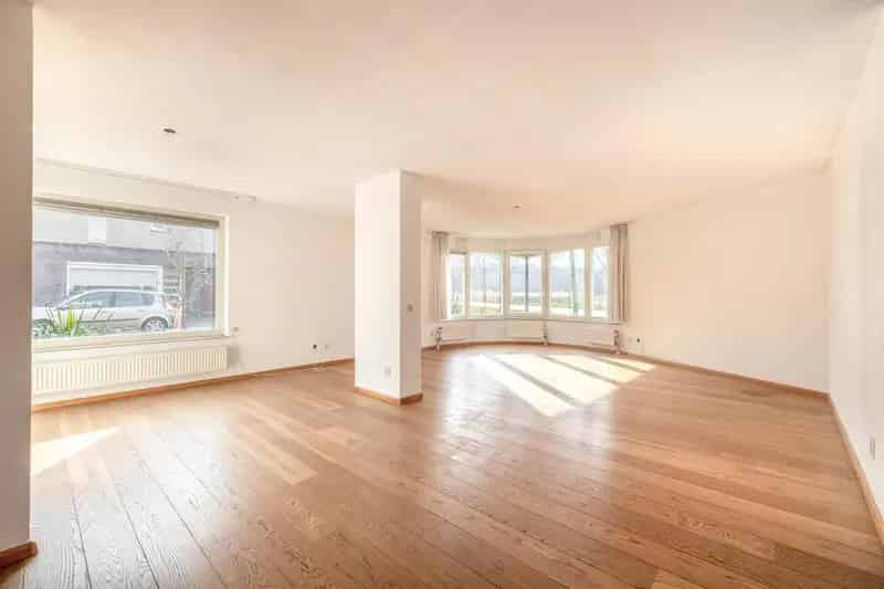 Ruime Hoekwoning 4 Slaapkamers Kantoor Aan Huis Venlo