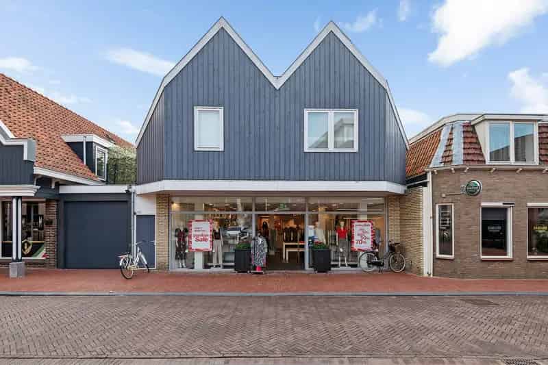 Winkelruimte te Koop Krommenie Centrum 300m²