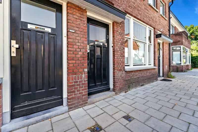 Jaren 30 Bovenwoning Delft - 90m2 - Dakterras