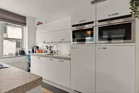 4 Kamer Appartement Amsterdam 117m2  Gestoffeerd