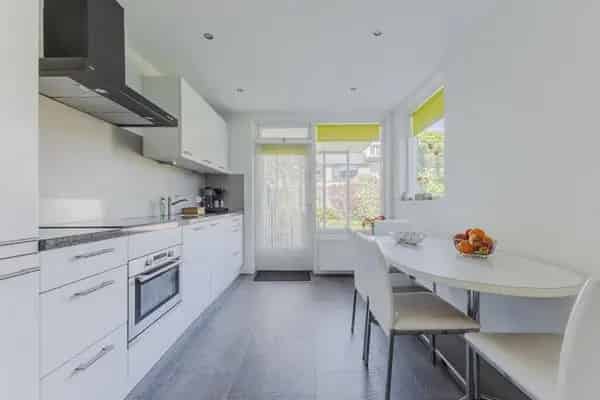Tweekapper Valkenswaard 4 slaapkamers Garage Tuin