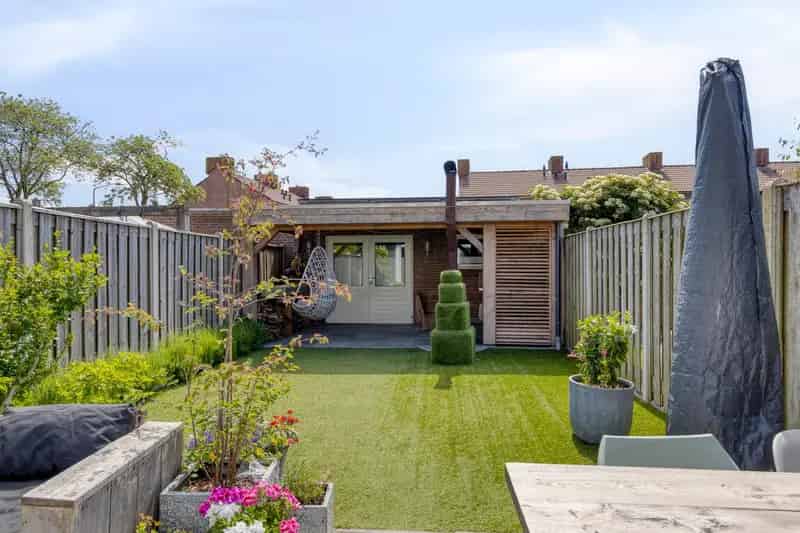 Jaren 30 woning Breda Princenhage Ruime tuin Grote garage