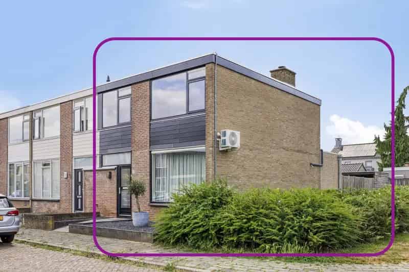 Moderne Hoekwoning te Koop Beuningen