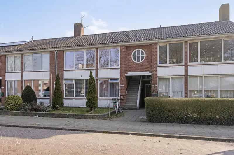 Bovenwoning Hoogezand Kunststof Kozijnen Ruime Zolder
