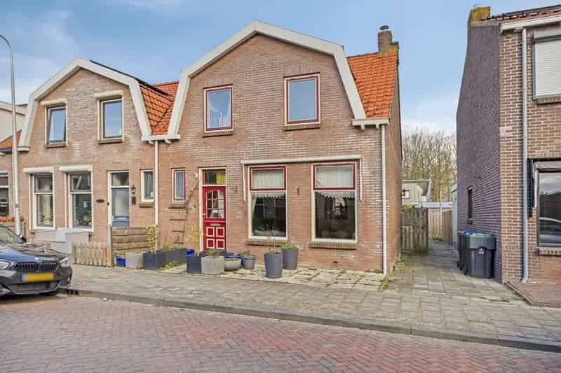 Jaren 30 Hoekwoning 4 Slaapkamers Middelharnis