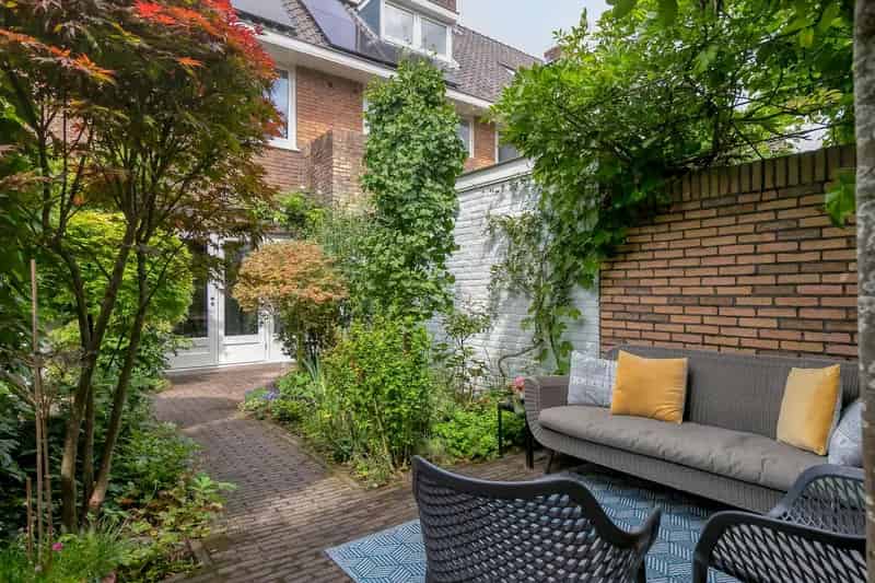 Jaren 30 woning Hilversum 5 slaapkamers Tuin Nabij winkels