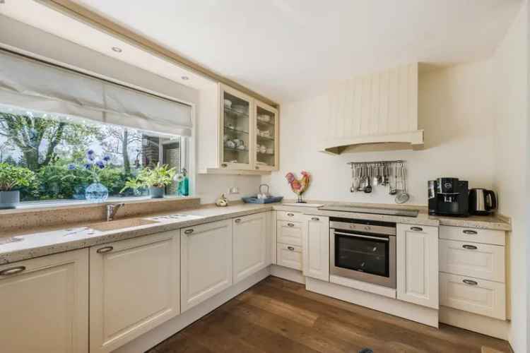 Vrijstaande Villa Krommenie 4 slaapkamers Aan Het Water