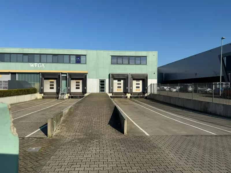Bedrijfshal te Huur Bleiswijk 550m² Koelruimte Kantoor