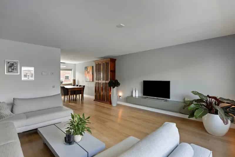 Huis te koop Zoetermeer: 4-kamer woning met tuin en parkeren