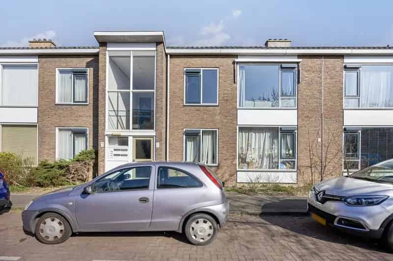 Ruime Maisonnette 4 Slaapkamers Nabij Centrum Alphen aan den Rijn