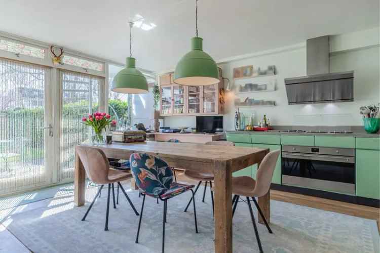 Ruime Drive-inwoning Soest 5 Slaapkamers Tuin Nabij Station