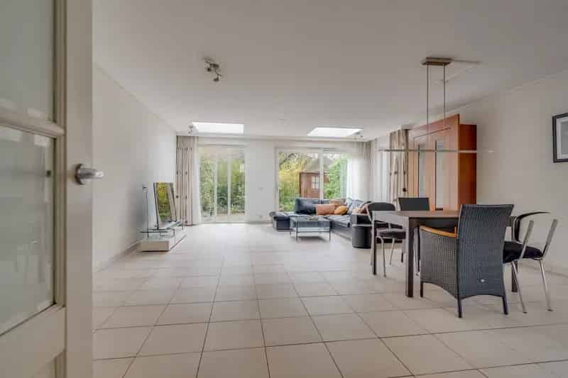 Ruime Hoekwoning 5 Slaapkamers Middenhoven Amstelveen
