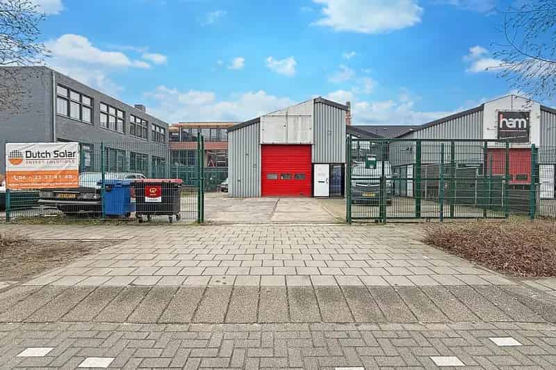 Bedrijfshal te Huur Velsen Noord Wijkerstraatweg