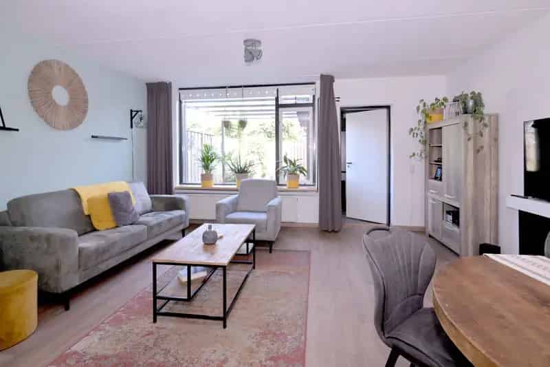Huis te koop Deventer - Ruime woning nabij park