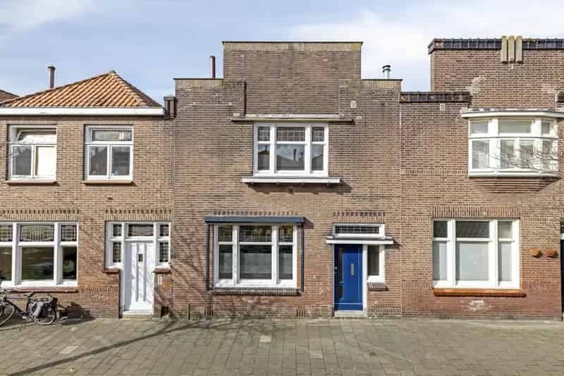 Jaren 30 woning Vlissingen Strand Nabij 3 slaapkamers zonnige tuin