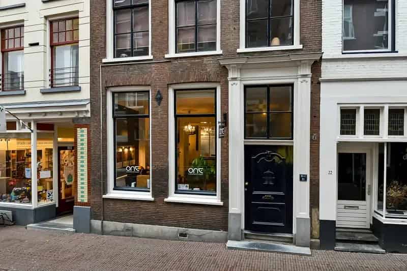 Huis te koop Arnhem Kortestraat: Monumentaal pand met winkel