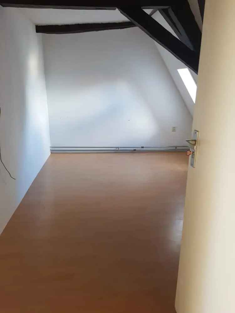 Kamer in afstudeerhuis voor Masterstudent of Young Professional