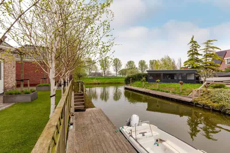 Vrijstaande woning 196m2 Enkhuizen  4 slaapkamers  tuin aan water