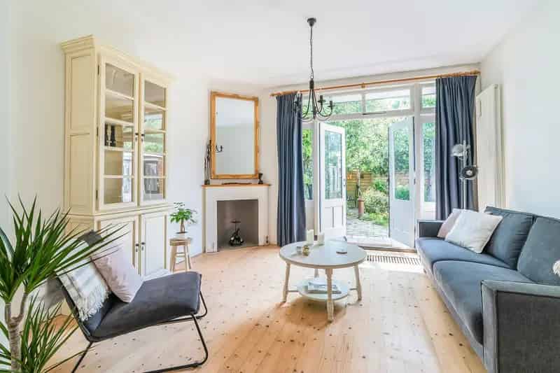 Jaren 30 woning te koop Hof van Delft 64m2 gerenoveerd