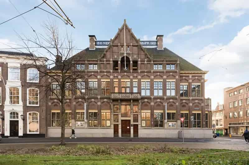Kantoorruimte Den Haag Centrum: 2699 m²  Monumentale Pand