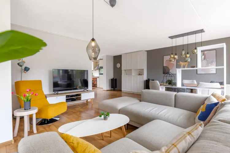 Ruime 2-onder-1-kapwoning met kantoor aan huis en zonnige tuin