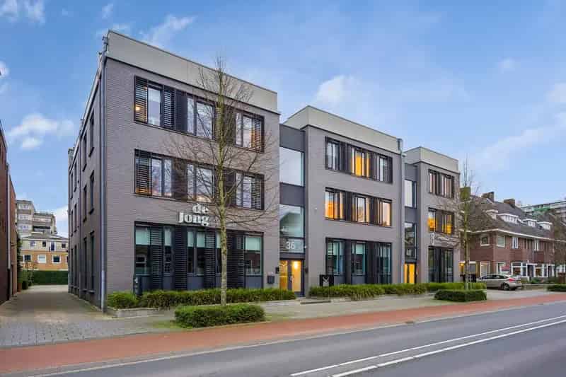 Kantoorruimte te huur Vught 8 parkeerplaatsen