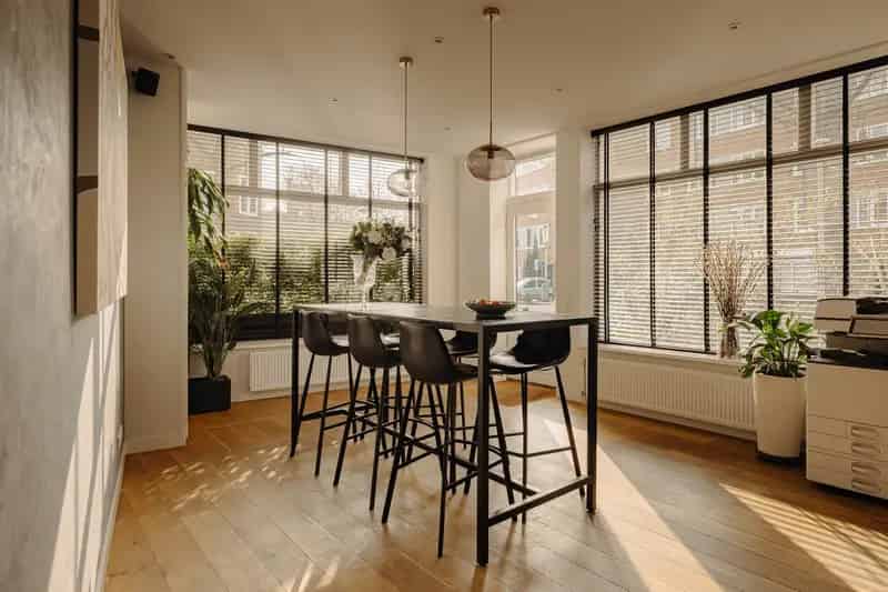 Kantoorruimte Amsterdam Rivierenbuurt 80m2 te koop
