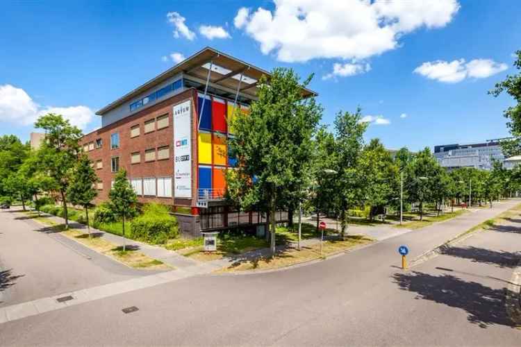 Kantoor Delft | Zoek kantoren te huur: Delftechpark 9 2628 XJ Delft [funda in business]