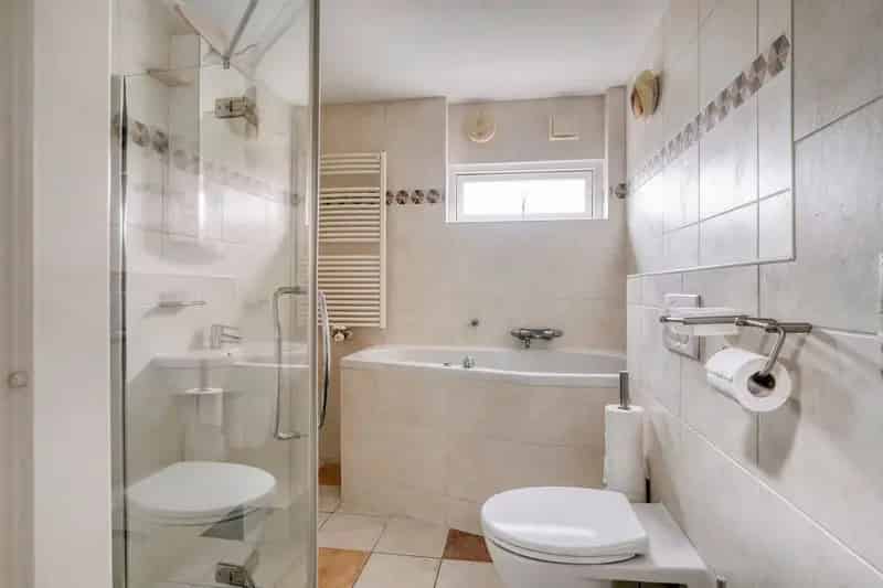 Hoekwoning Muziekwijk 3 slaapkamers moderne keuken grote tuin