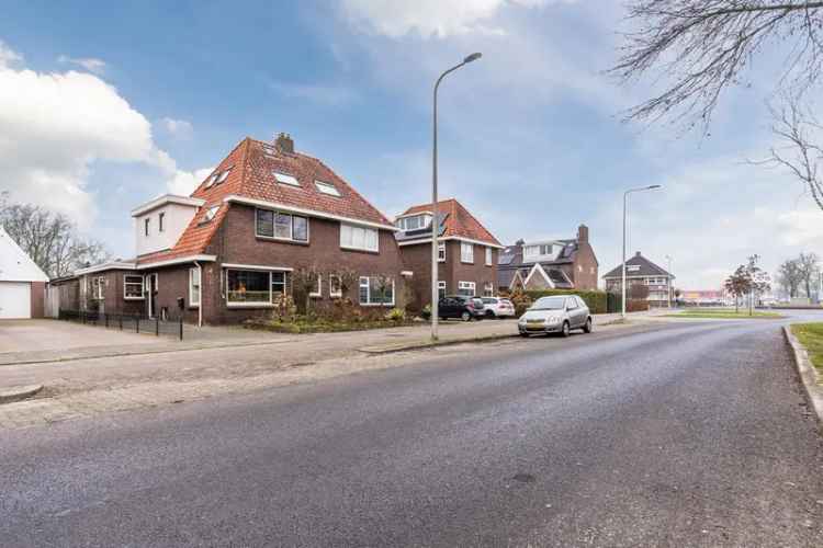 Tweekapper Hoogeveen 3 slaapkamers 16 zonnepanelen