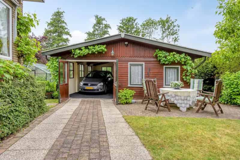 2 Onder 1 Kapwoning Grote Garage Ruime Tuin 3 Slaapkamers