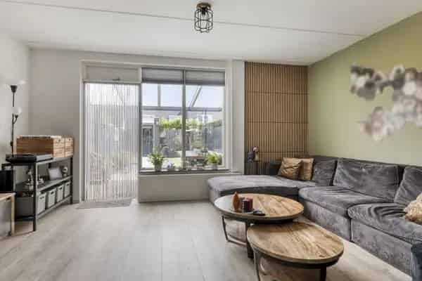 Geschakelde woning 3 slaapkamers moderne keuken tuin veranda