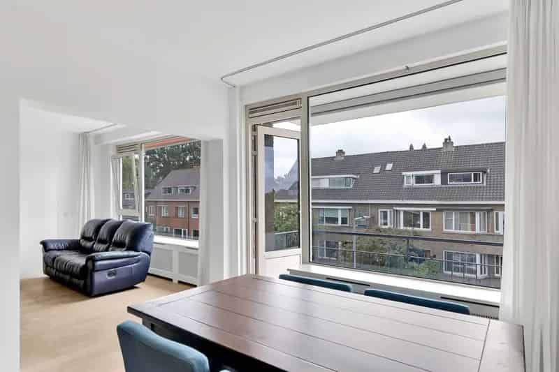Appartement te koop Schiebroek 3 kamer balkon