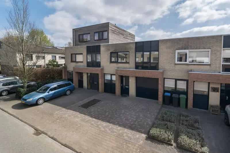 Royale Tussenwoning Sterrebos 4 slaapkamers Garage Tuin Zuid