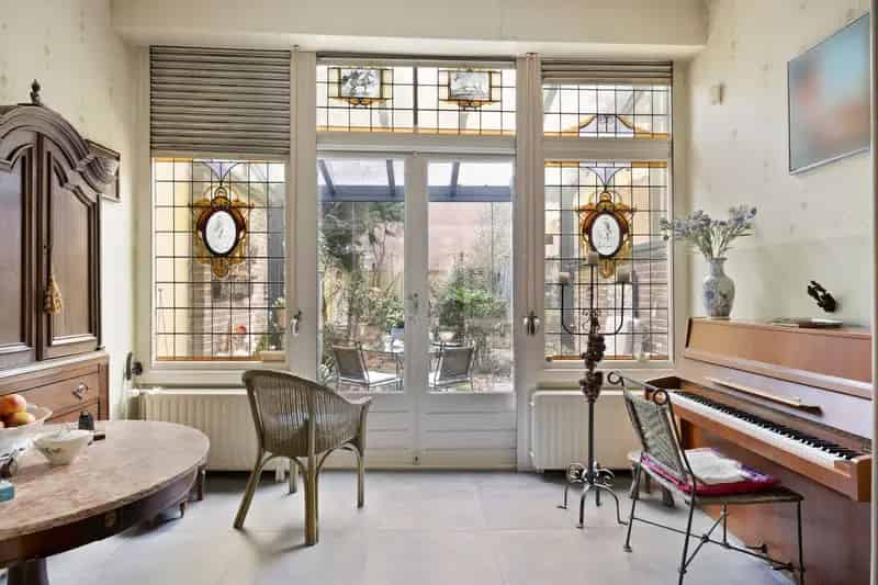 Herenhuis Breda Willemstraat 4 lagen 308m2 gerenoveerd