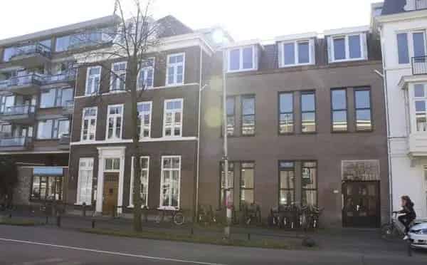 2 Kamer Appartement Utrecht 40m2 Dakterras Gerenoveerd