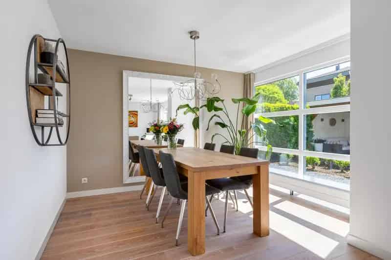 Vrijstaande woning aan het water Hoevelaken 4 slaapkamers 162m2
