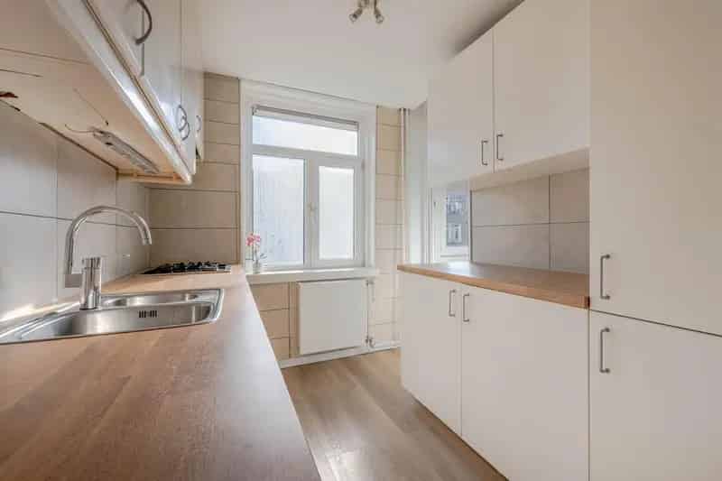 3-kamer appartement Carnisse gerenoveerd 2021